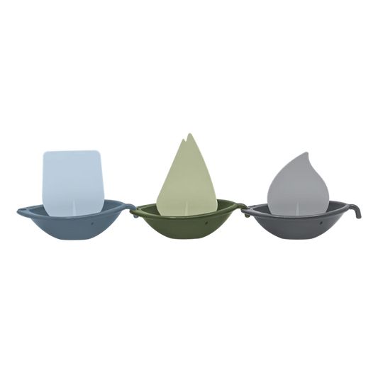 set of 3 little sail boats